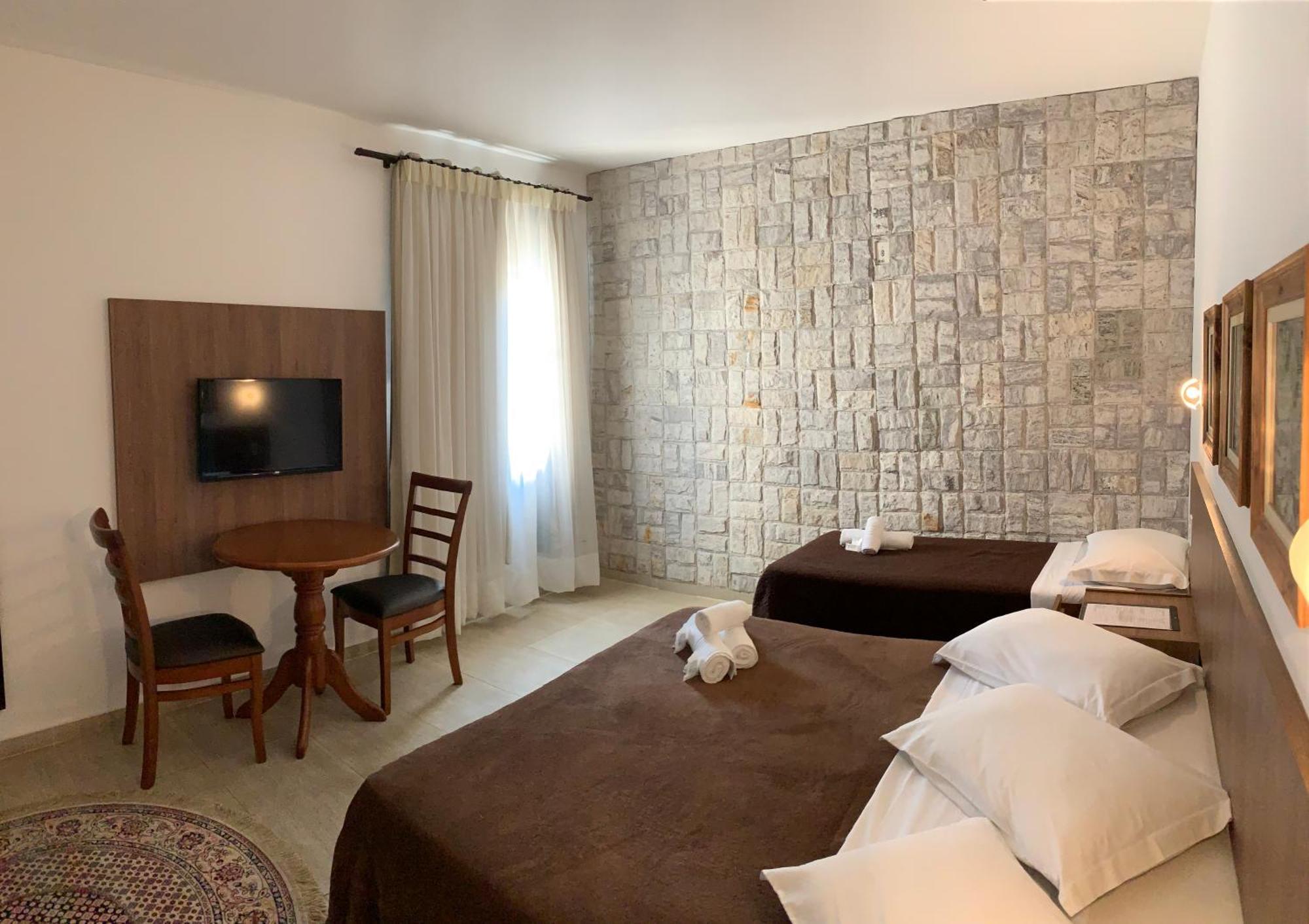 Hotel La Ponsa Itatiaia Ітатіая Екстер'єр фото