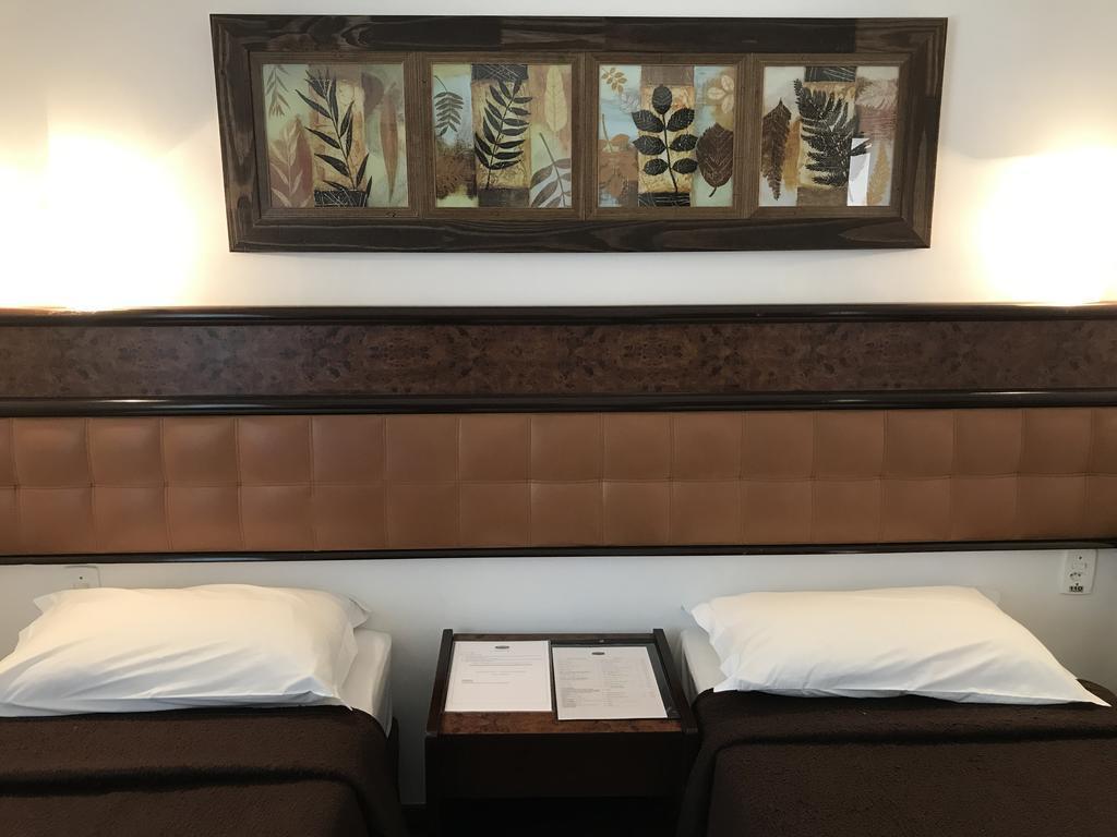 Hotel La Ponsa Itatiaia Ітатіая Екстер'єр фото